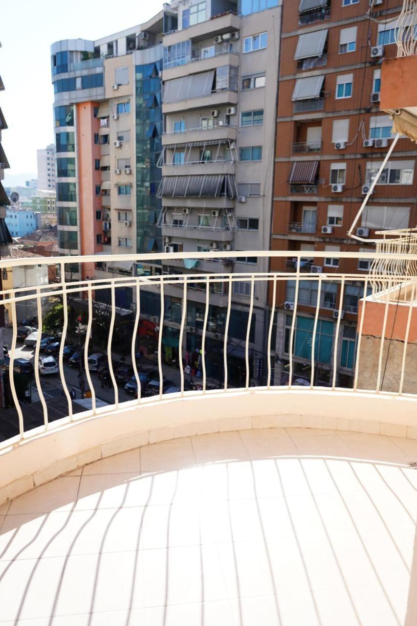 New Bazaar Bliss Lägenhet Tirana Exteriör bild