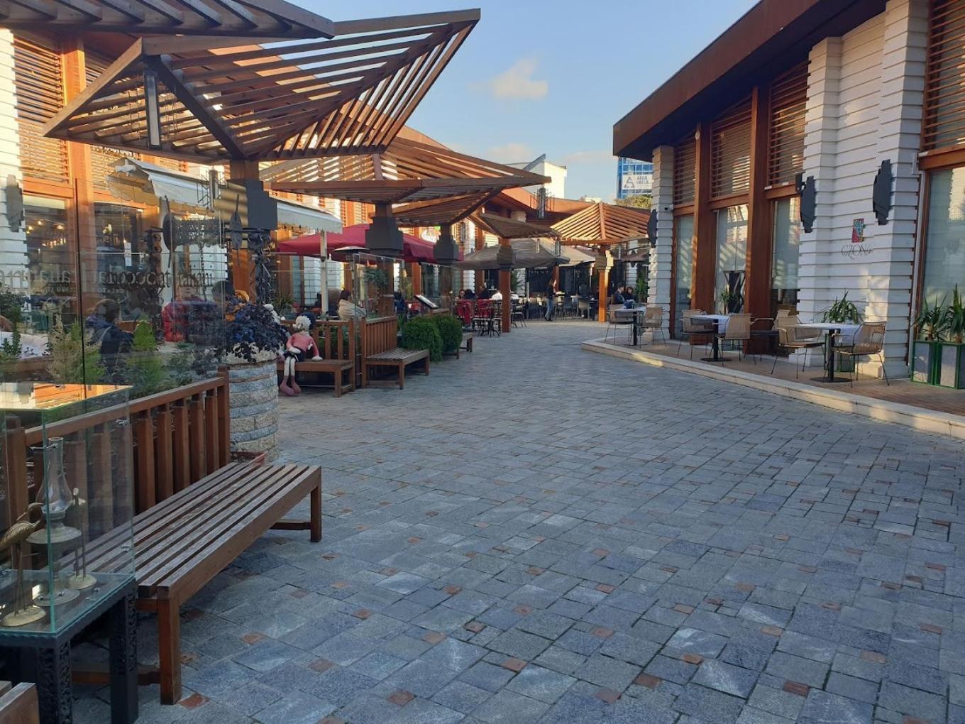 New Bazaar Bliss Lägenhet Tirana Exteriör bild